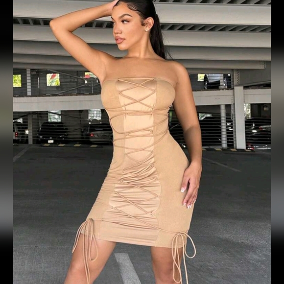 Nwt Satin Dress Size Medium - Picture 9 of 13